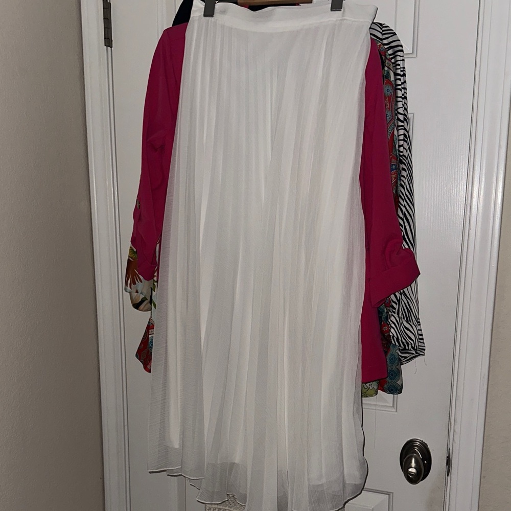 Zara White Pleated Midi Skirt
